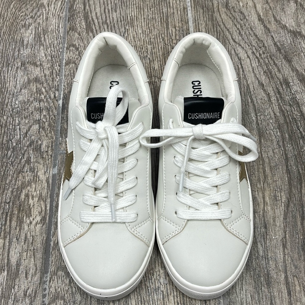 Cushionaire Gold/White Star Sneakers Size 6 - Picture 3 of 6